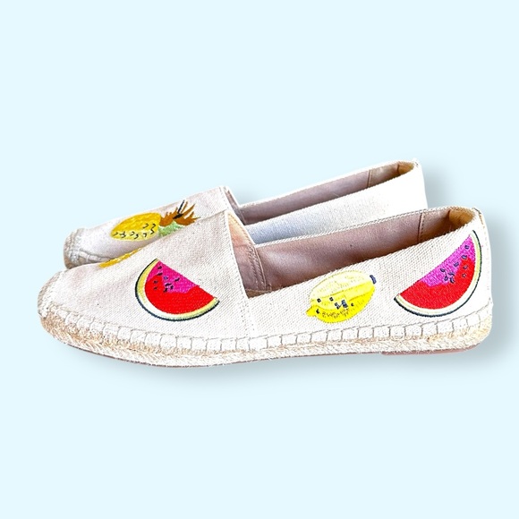 J.Crew Canvas Espadrilles Embroidered Fruit Flats Beige Womens 8.5 Summer Shoes - Picture 3 of 8